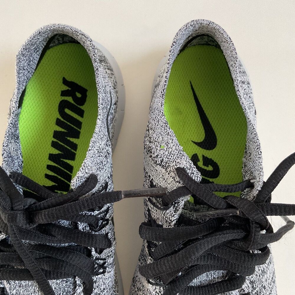 Nike Free RN Flyknit Women's Size 8 US Black White Oreo Running Shoes 880844-101 - Picture 6 of 10
